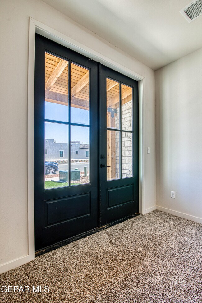 Building Photo - 805 Mormon Tea Dr