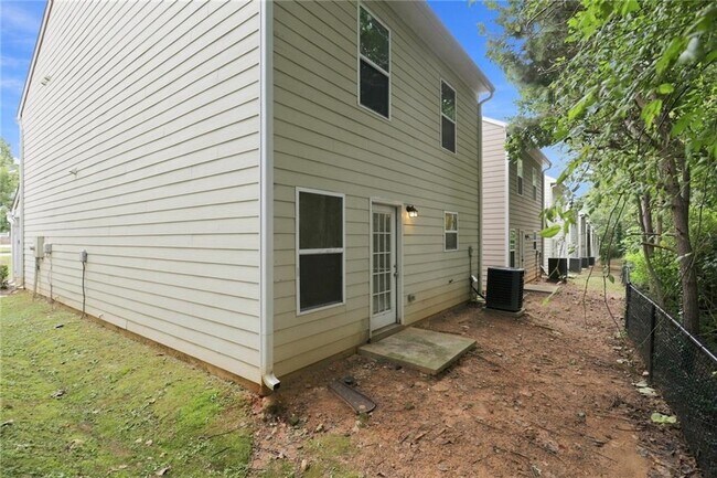 Building Photo - 5239 Hanover St