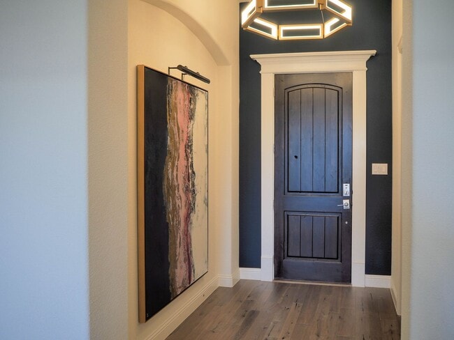 Building Photo - 1310 Sunflower Ave