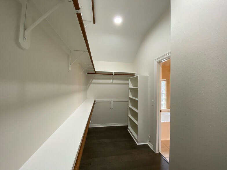 Building Photo - 19314 Colony Trail Ln