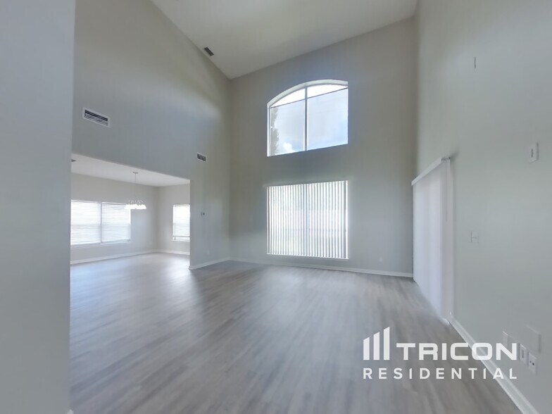 Building Photo - 96313 Piedmont Dr