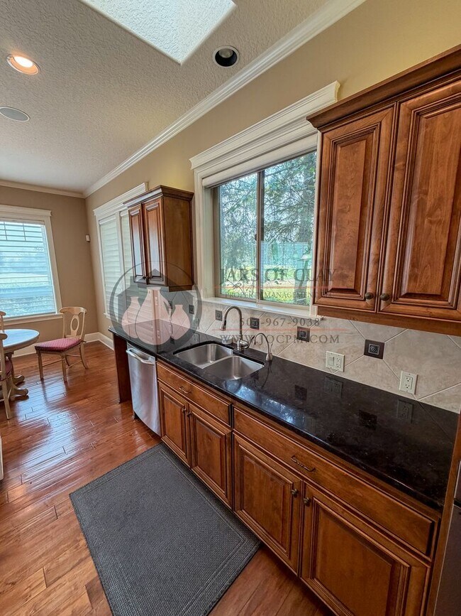 Building Photo - Luxurious Woodburn Residence | Main-Floor Primary Suite & Butler's Pantry