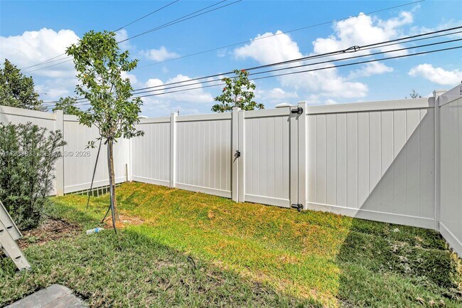 Building Photo - 17149 SW 1st St