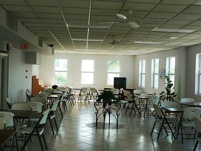 Building Photo - 6969 Collins Ave