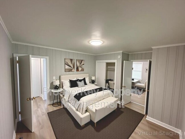 Building Photo - 4555 Hillpine Rd