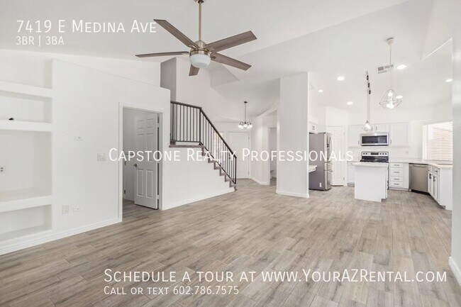 Building Photo - 7419 E Medina Ave