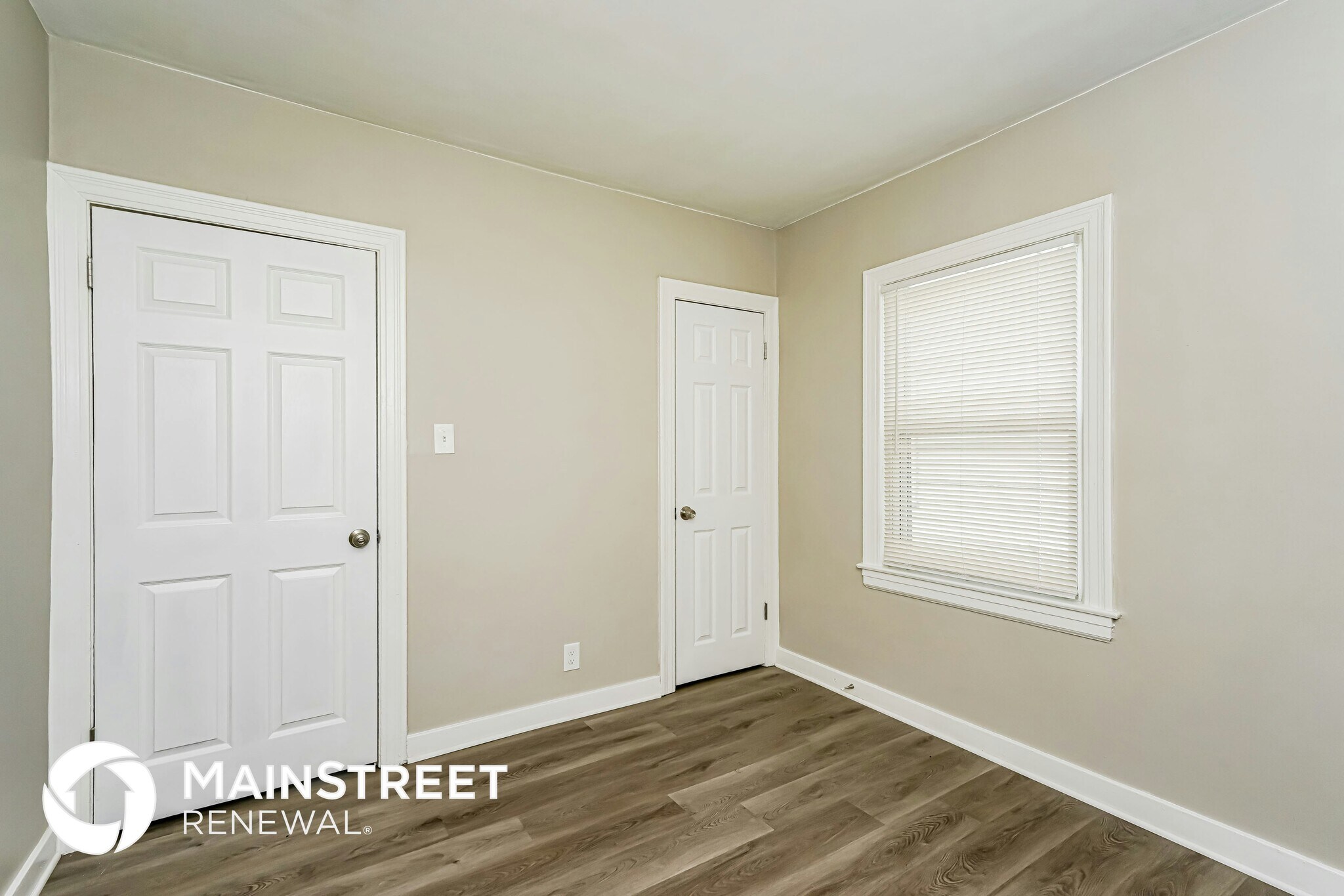 Building Photo - 1028 Walter Ave