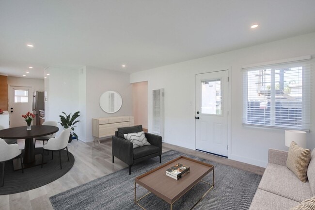 Interior Photo - The Leland II