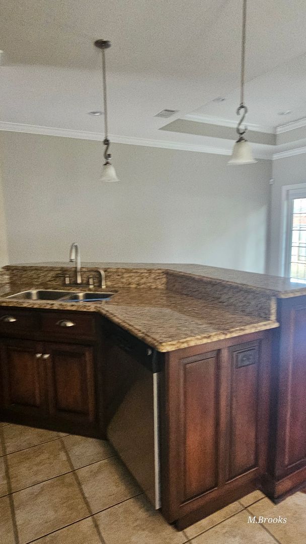 Building Photo - Beautiful 3/2 located in Valdosta