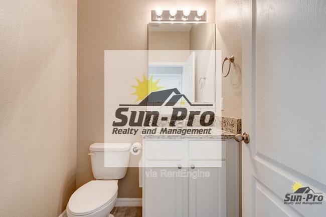 Building Photo - 1660 Pham Dr