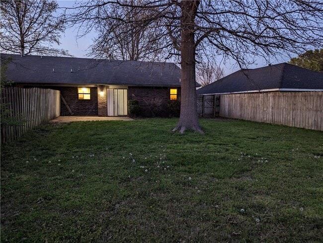 Building Photo - 2863 Kasey Ave