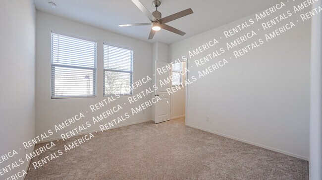 Building Photo - 17175 W Blue Sky Dr