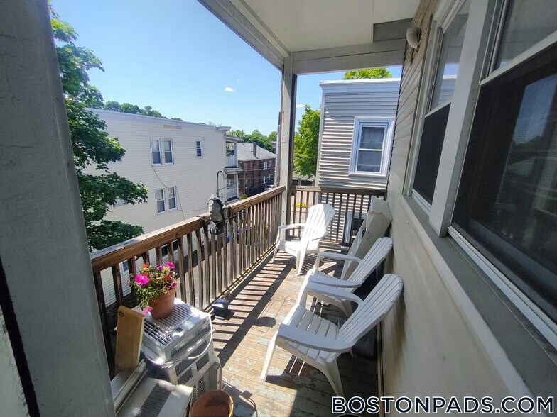 Building Photo - 24 Claymoss Rd