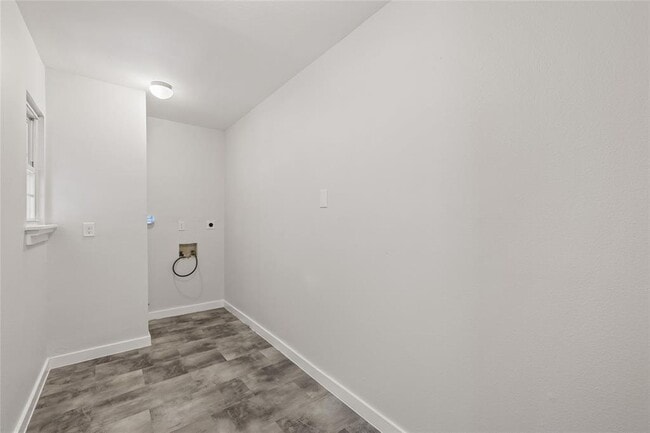 Building Photo - 4615 Ramsey Ave