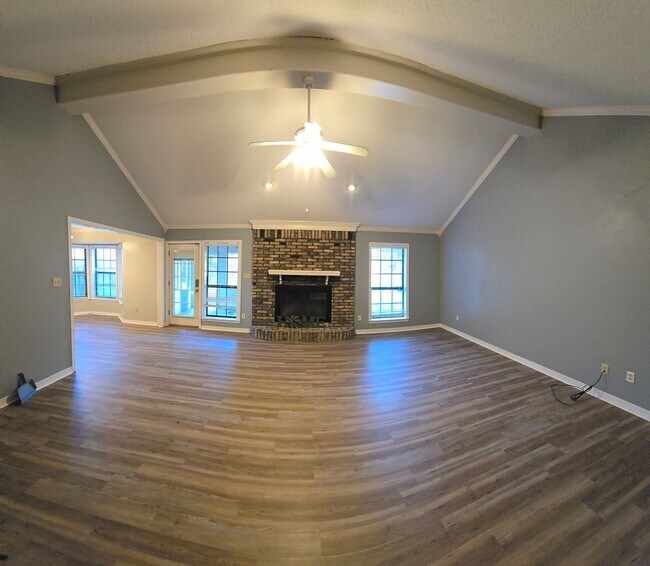 Building Photo - 6213 W Oxbow Loop