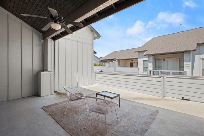Building Photo - 2520 Bluebonnet Ln