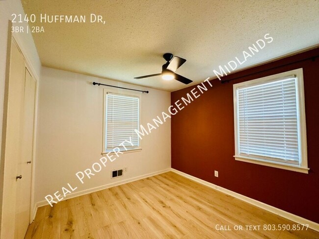 Building Photo - 2140 Huffman Dr