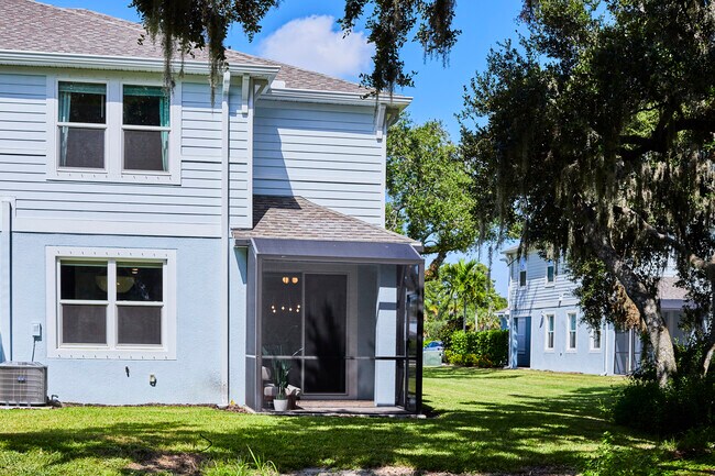 Building Photo - 4028 Via Sienna Cir