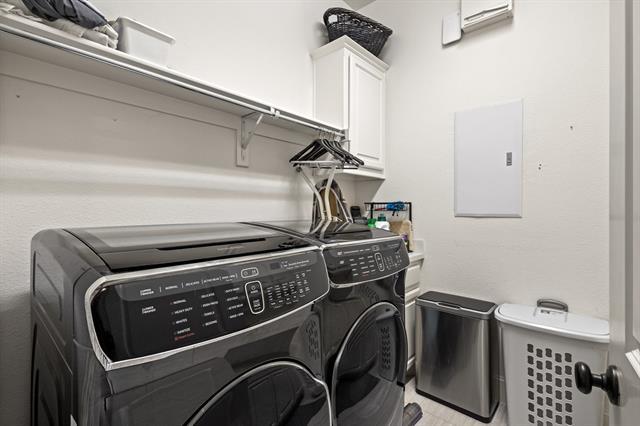 Building Photo - 14225 Sowell Dr