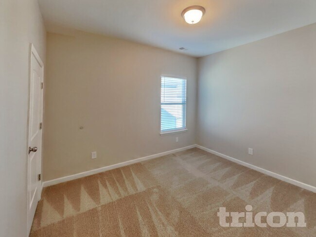 Building Photo - 3726 Pelham Wood Dr