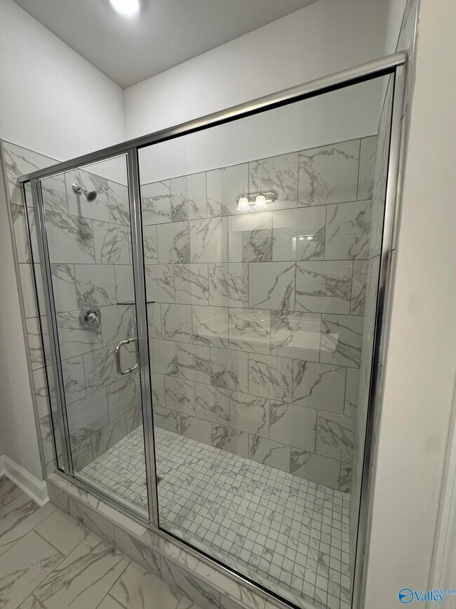 Building Photo - 131 Moss Brk Ln