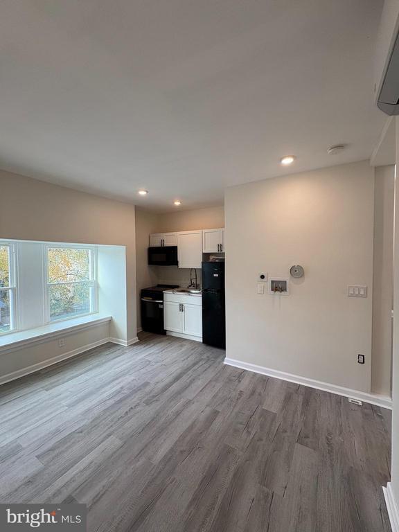 Building Photo - 3625 N 22nd St