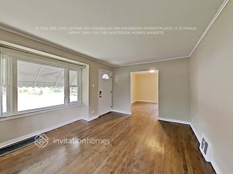 Building Photo - 9133 S 54th Ave