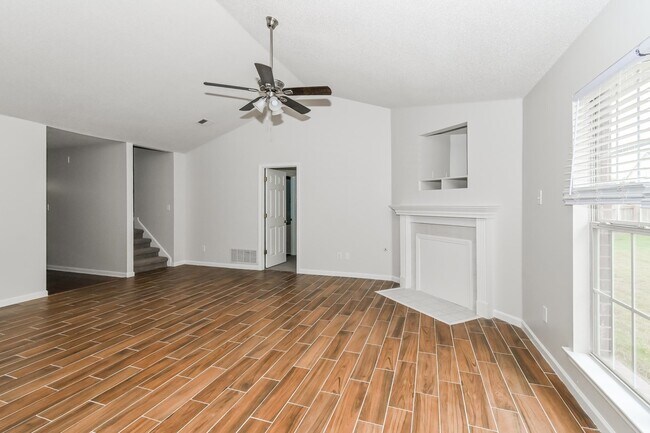 Building Photo - 9857 Averbury Dr