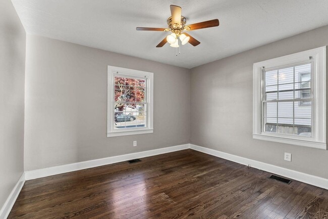 Building Photo - 154 Northwood Dr