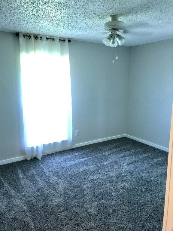 Building Photo - 3406 Valley Pike Rd