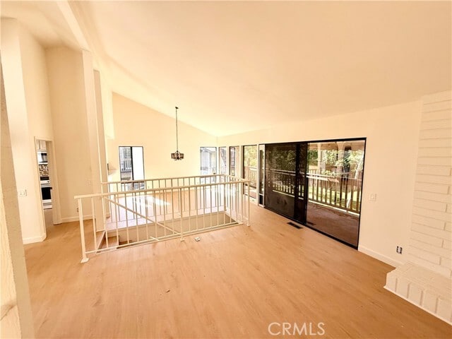 Building Photo - 15 Rana