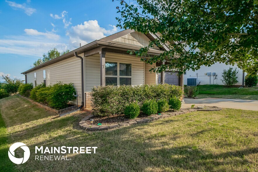 Building Photo - 125 Briar Ridge Ln