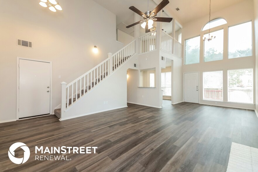 Building Photo - 204 Parkway Ct