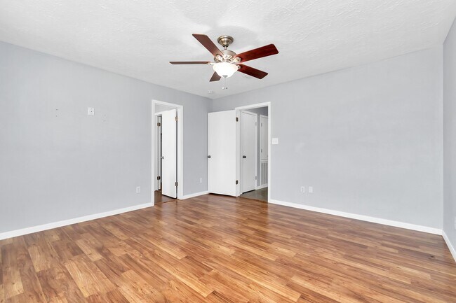 Building Photo - 13406 Splintered Oak Dr