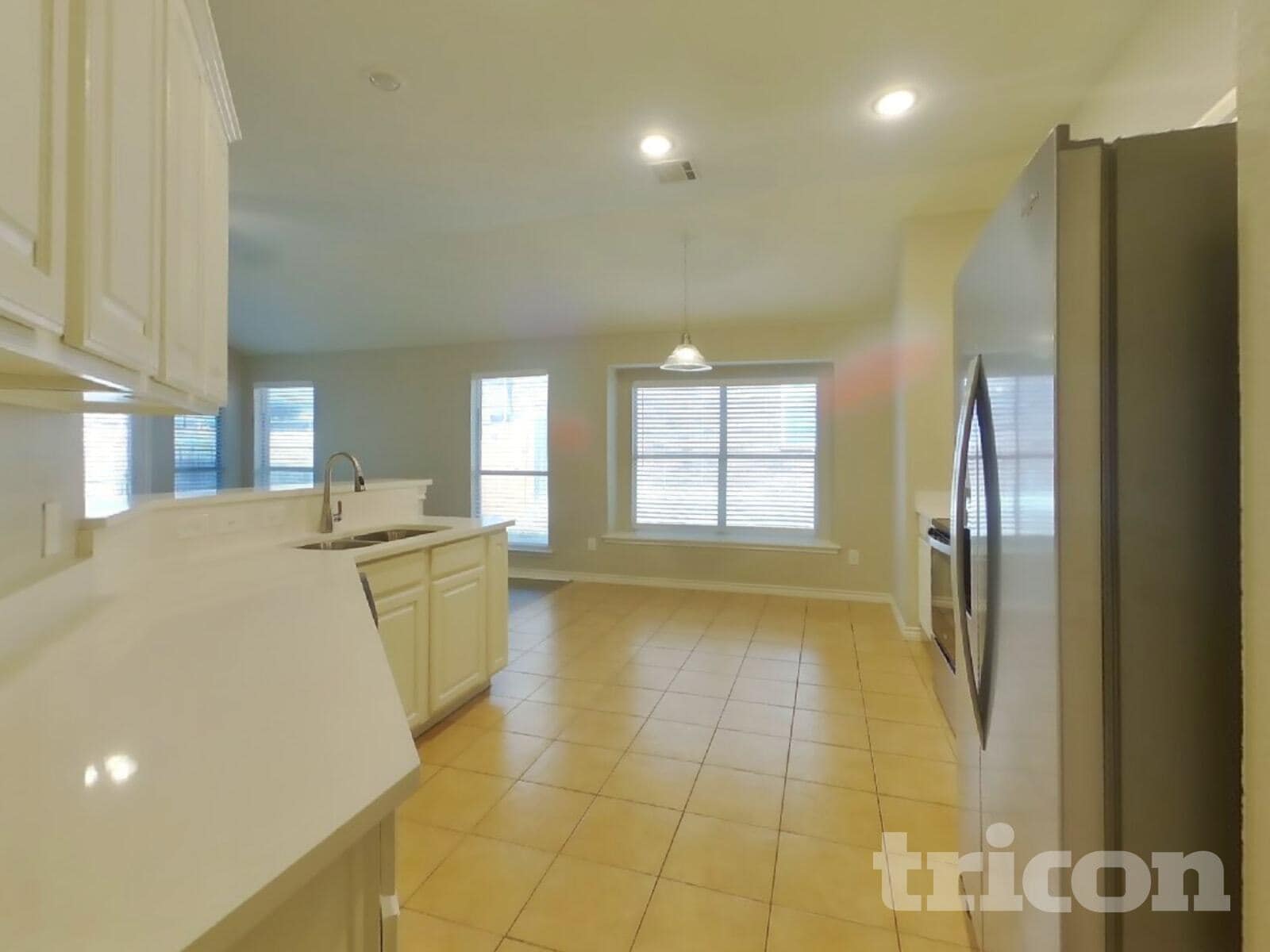 Building Photo - 6129 Tilapia Dr