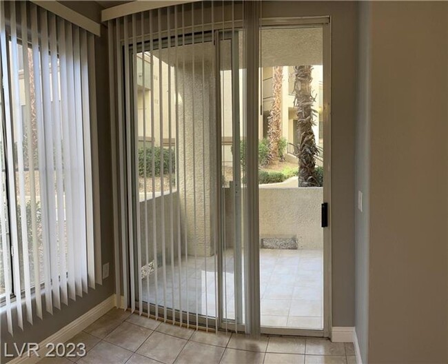Building Photo - 2 bed&2 bath&1 car garage for rent $1650