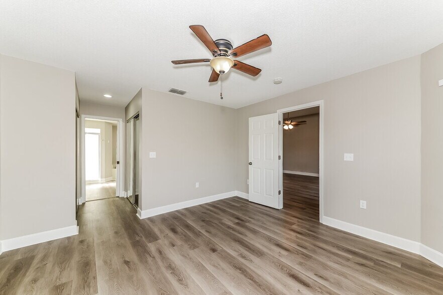 Building Photo - 7141 40th Ln E