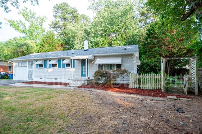 Building Photo - Charming 3-Bedroom Home for Rent in Durham...