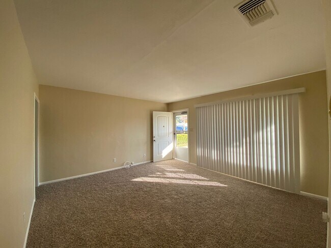 Building Photo - Action Properties RES Inc offering- Central Roseville - 2 Bed, 1 Bath - Separate Living and Famil...