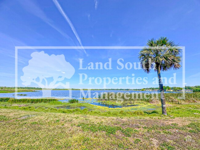 Building Photo - 1836 N Crystal Lake Dr