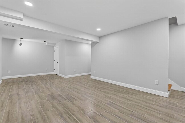 Building Photo - 72 Westboro Rd