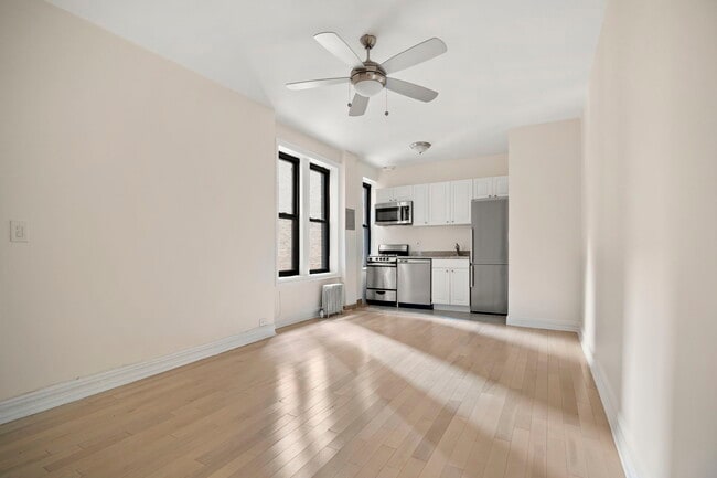 Building Photo - 66 St Nicholas Pl