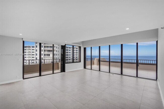 Building Photo - 251 Crandon Blvd