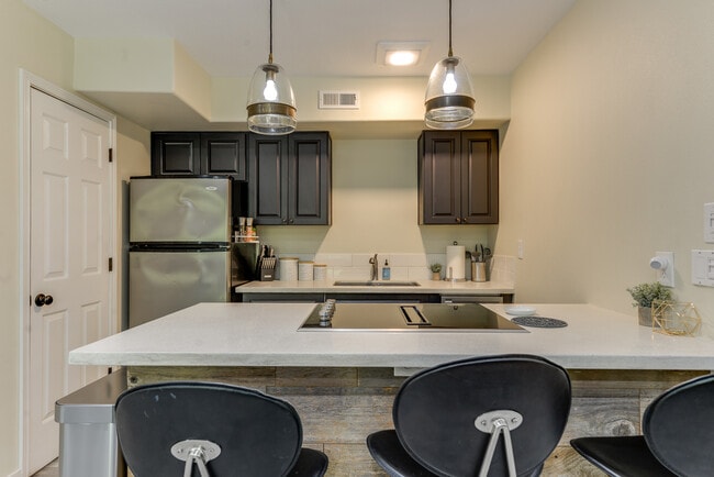 Building Photo - 19007 SW Chesapeake Dr