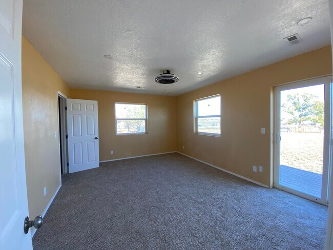 Building Photo - 72 Aspen Dr