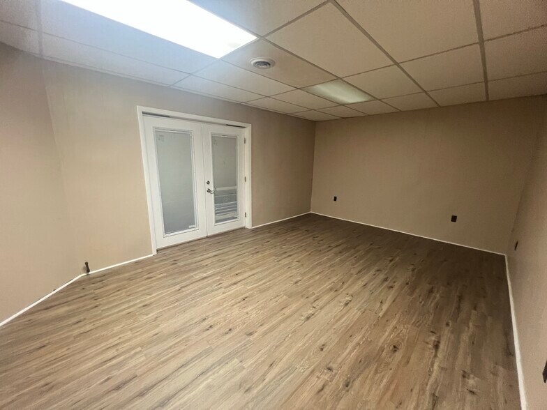 Basement/Lower Floor - 605 Redstone Dr