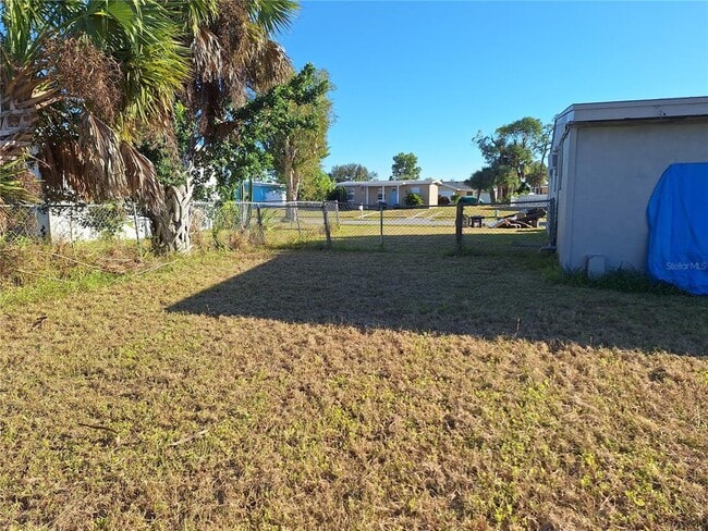 Building Photo - 21528 Kenyon Ave