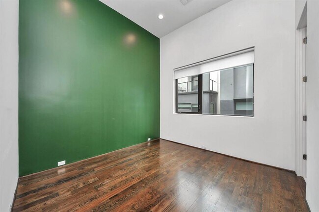 Building Photo - 1512 Malone St