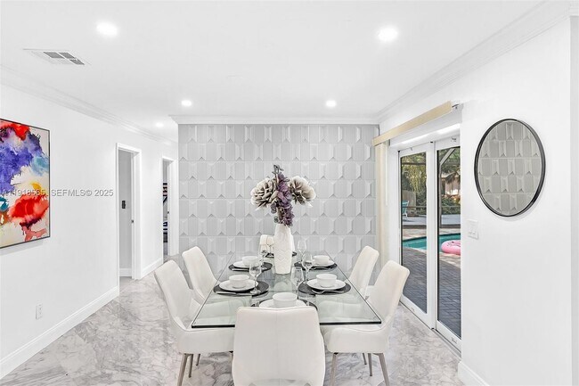 Building Photo - 2191 SW 27th Ln