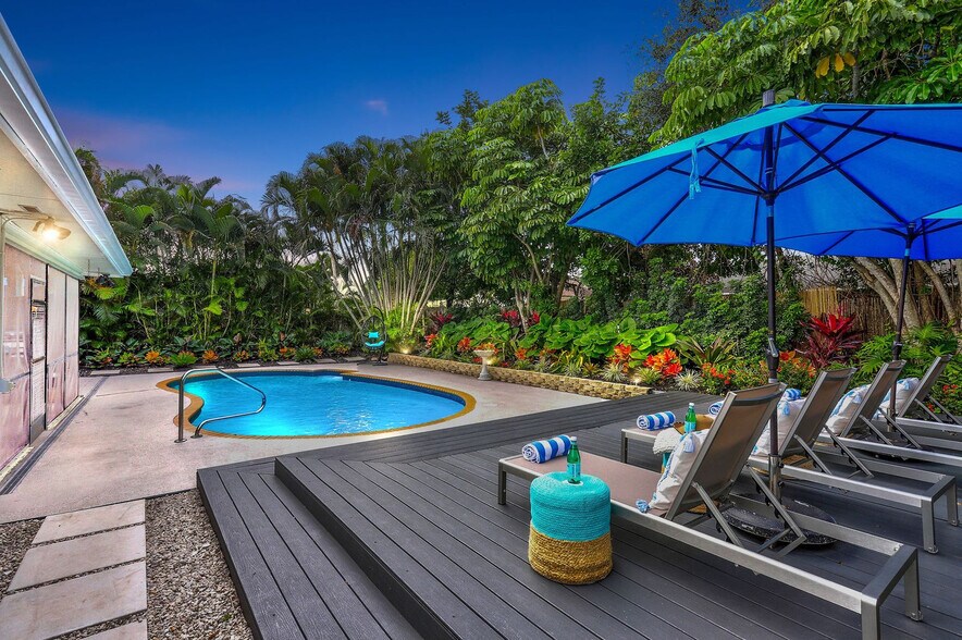 Building Photo - 4416 Fuschia Cir S